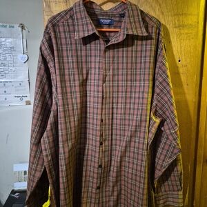 Roundtree & Yorke Men's Brown and Black Plaid Dress Shirt